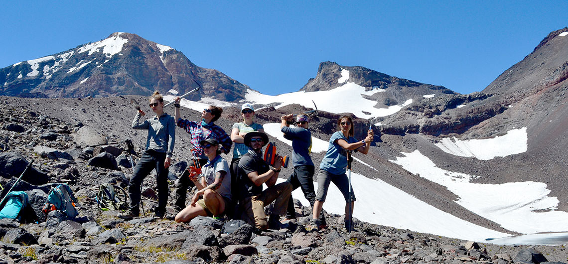 Students at Oregon glacier