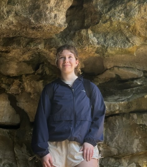 Glody Carolyn