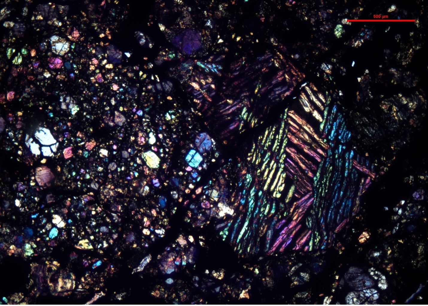 meteorite STA024 in crossed polarized light 